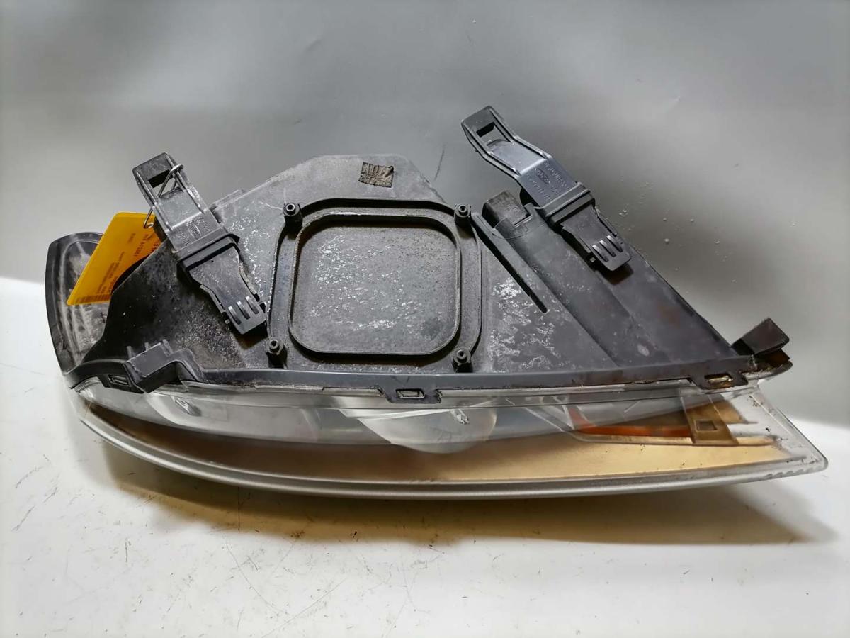 Ford Focus 2 Boriginal Scheinwerfer vorn links Halogen Facelift j.2009